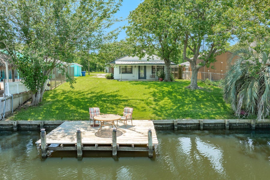 Property photo for 123 County Road 458D Drive, Angleton, TX