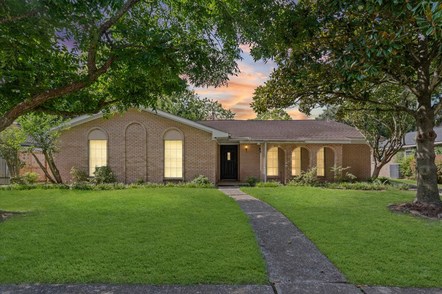 Property photo for 6119 Yarwell Drive, Houston, TX