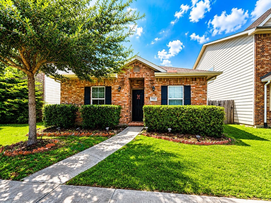 Property photo for 7306 Granite Terrace Lane, Houston, TX