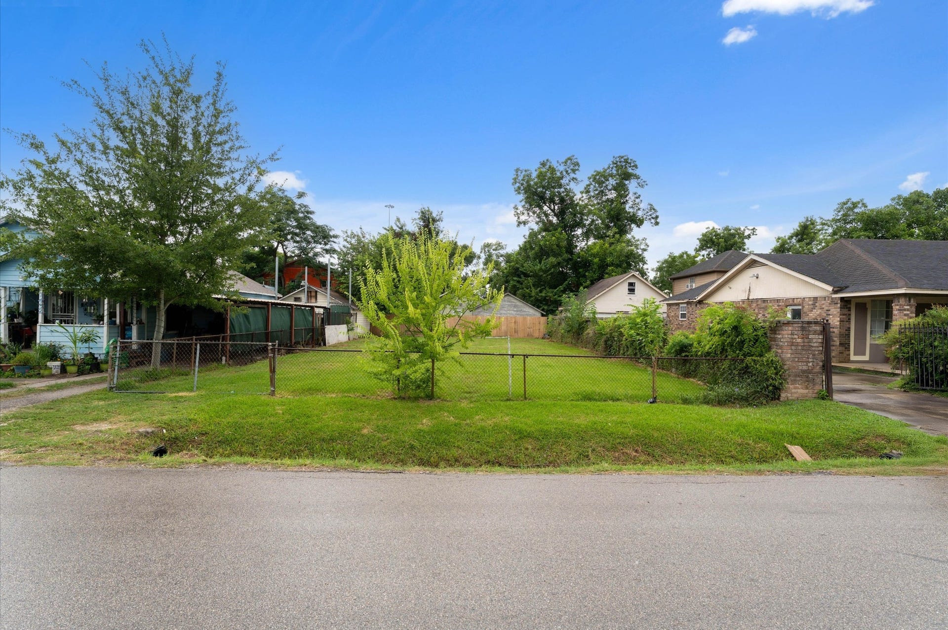 lot 13 block 55 Hershe Street, Houston, TX 77020 lot 13 block 55 Hershe Street, Houston, TX 77020