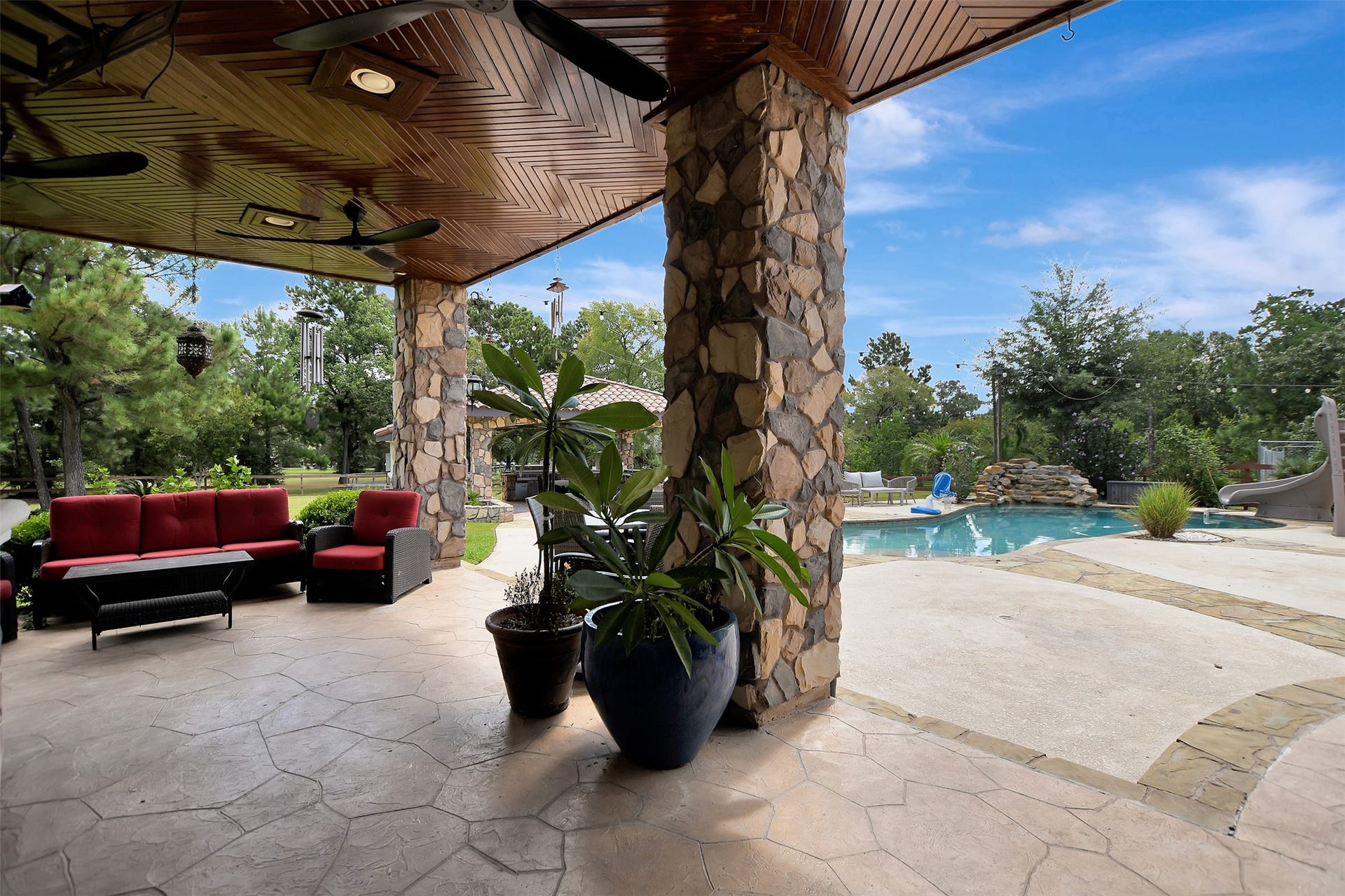 20 Lakefield Boulevard, Magnolia, TX 77355 20 Lakefield Boulevard, Magnolia, TX 77355