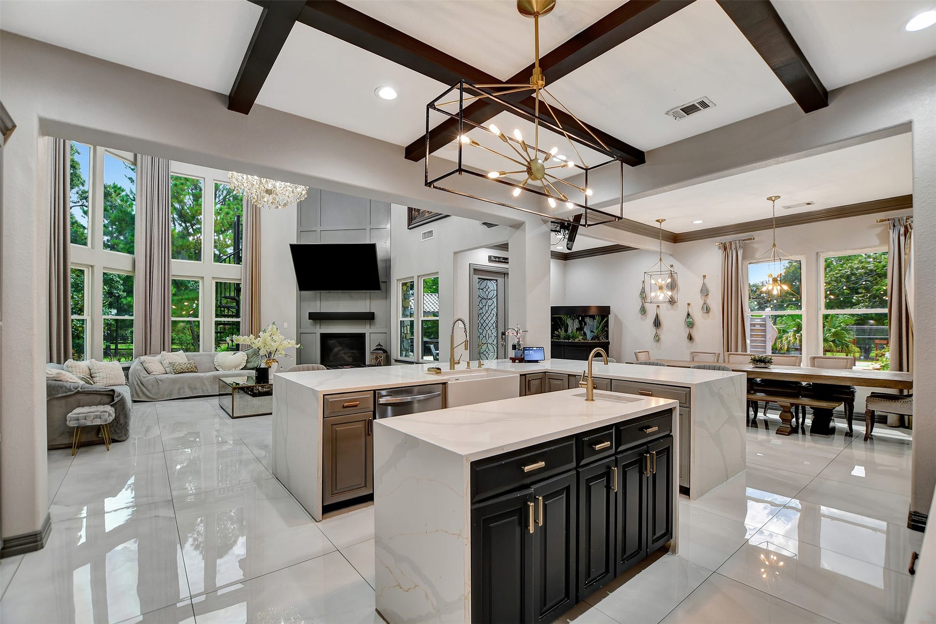 20 Lakefield Boulevard, Magnolia, TX 77355 20 Lakefield Boulevard, Magnolia, TX 77355