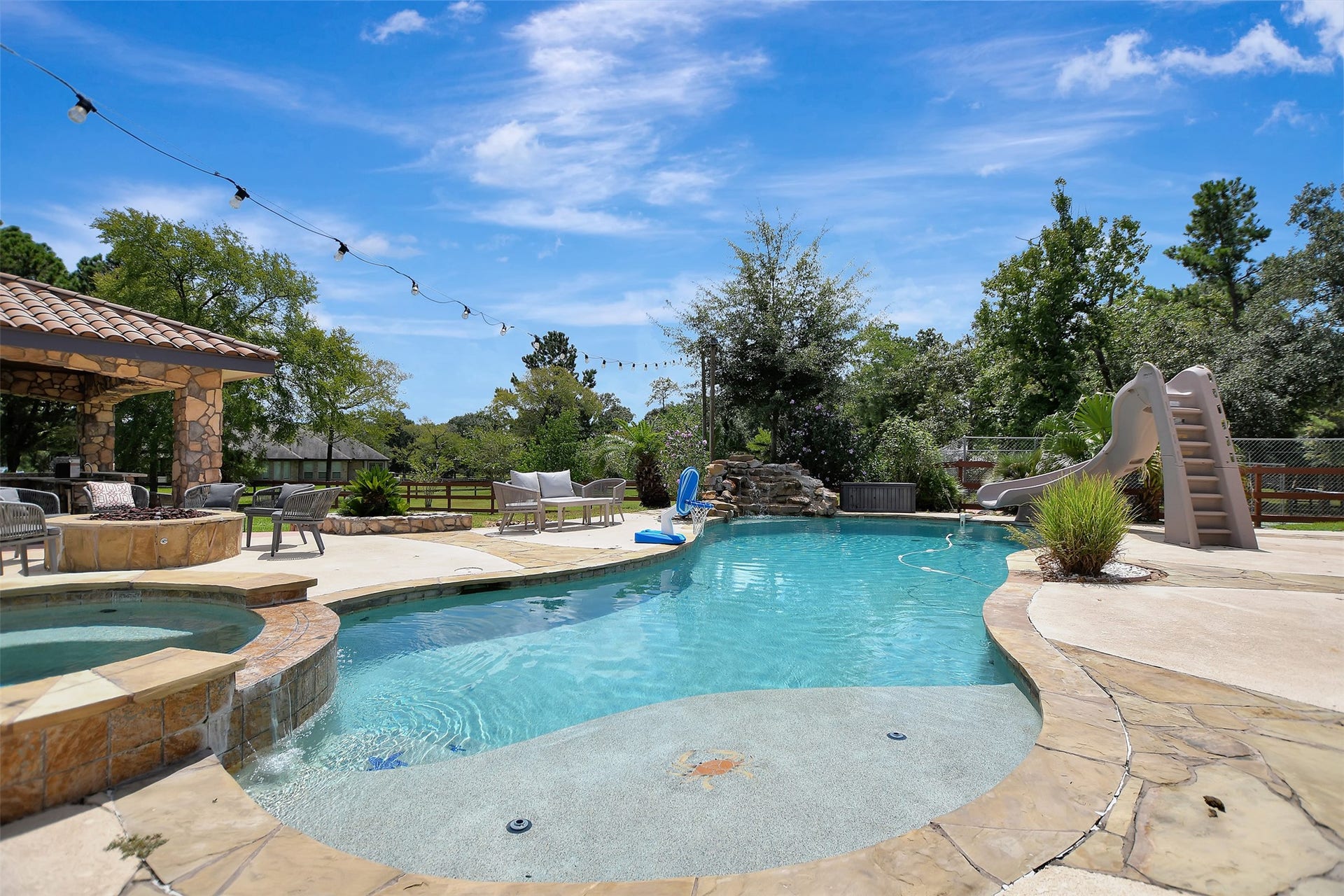 20 Lakefield Boulevard, Magnolia, TX 77355 20 Lakefield Boulevard, Magnolia, TX 77355