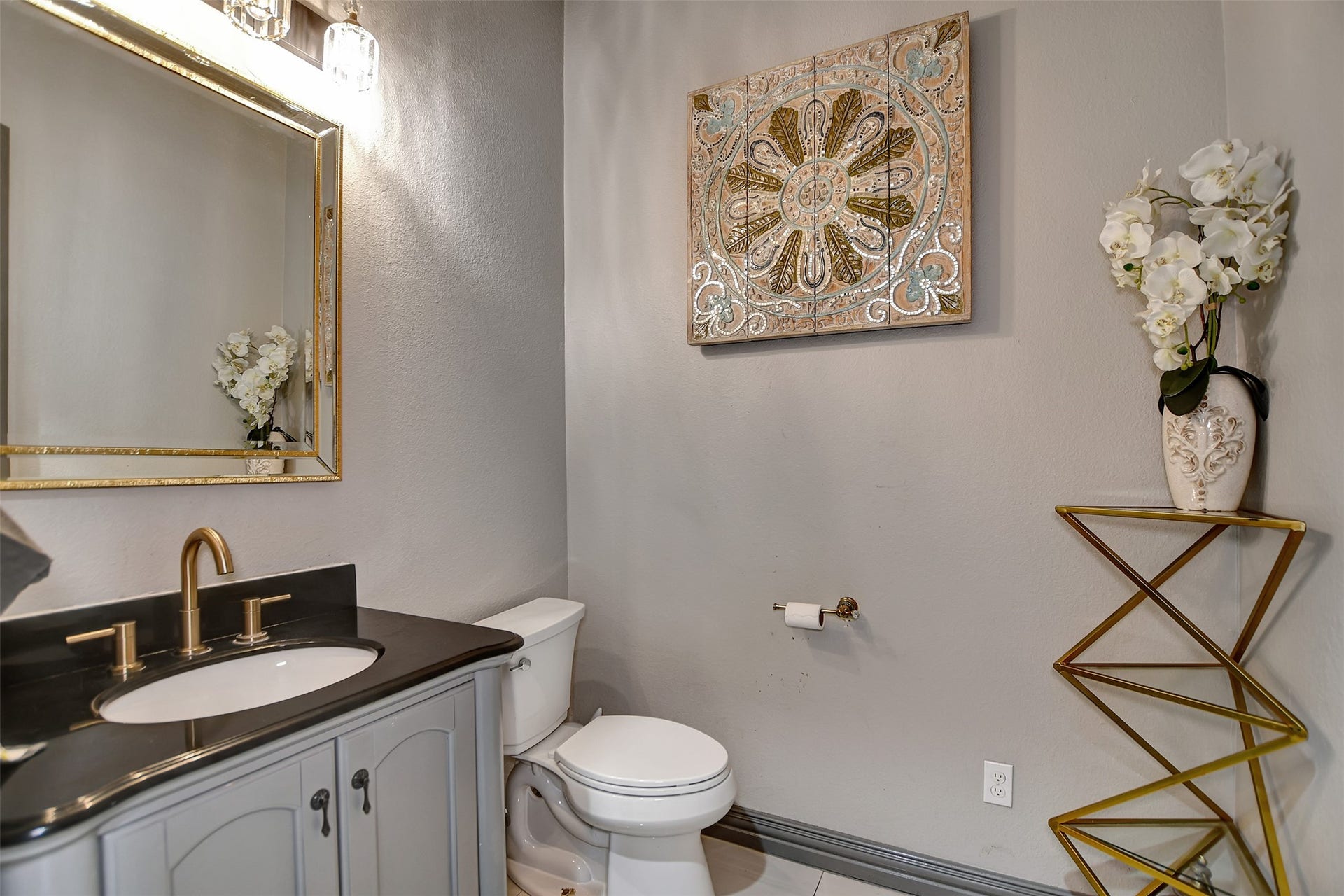 20 Lakefield Boulevard, Magnolia, TX 77355 20 Lakefield Boulevard, Magnolia, TX 77355