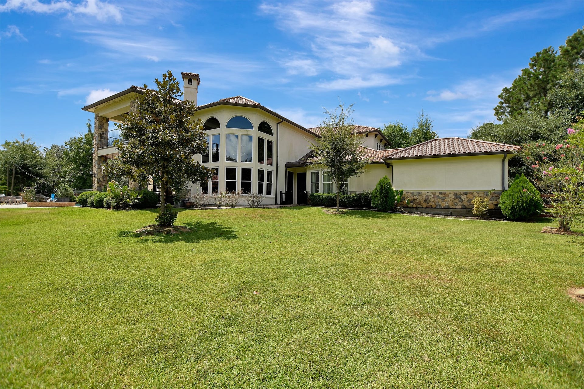 20 Lakefield Boulevard, Magnolia, TX 77355 20 Lakefield Boulevard, Magnolia, TX 77355