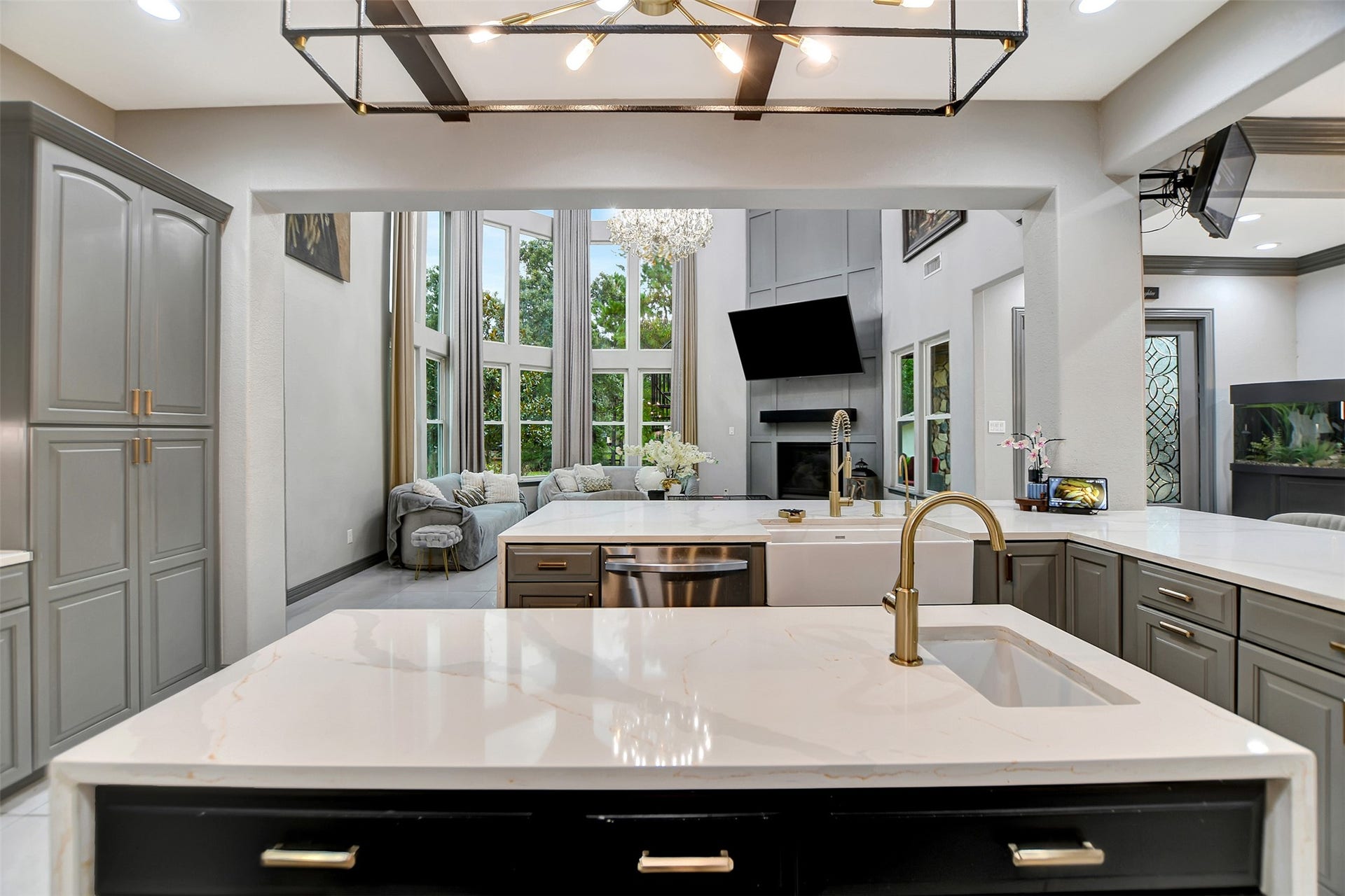 20 Lakefield Boulevard, Magnolia, TX 77355 20 Lakefield Boulevard, Magnolia, TX 77355