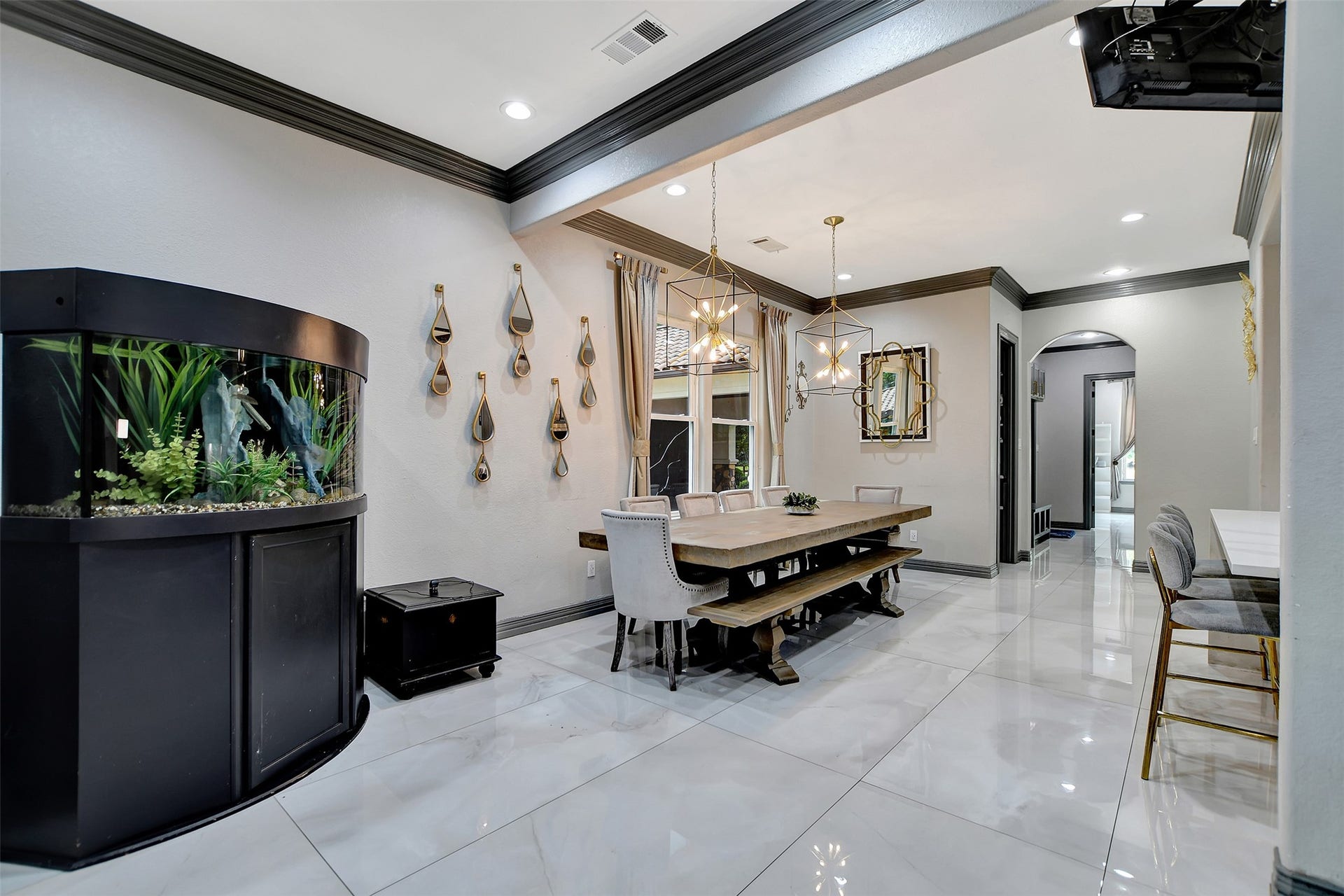 20 Lakefield Boulevard, Magnolia, TX 77355 20 Lakefield Boulevard, Magnolia, TX 77355