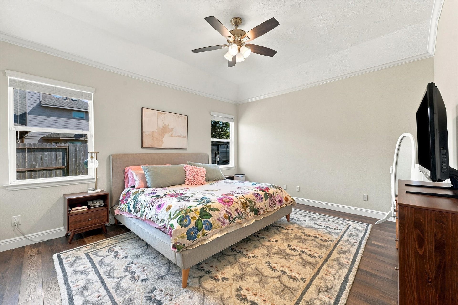 Generous primary bedroom with lots of natural light.