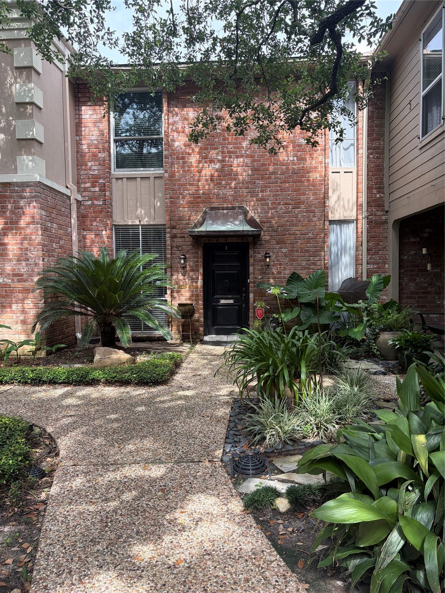 Property photo for 15040 Kimberley Court, Houston, TX