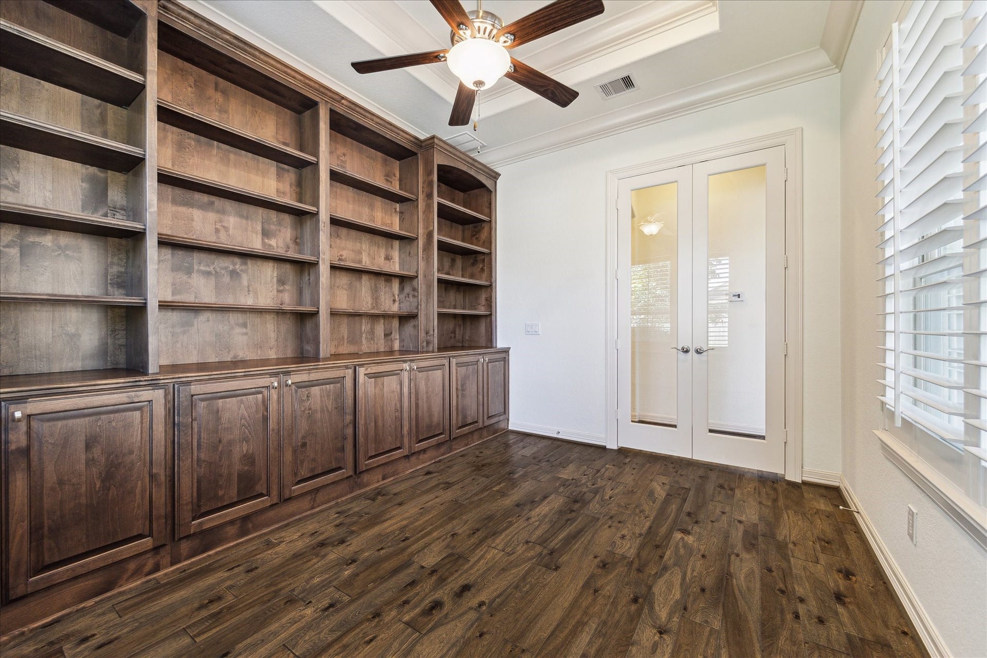 4706 Bellwood Springs Lane, Sugar Land, TX 77479 4706 Bellwood Springs Lane, Sugar Land, TX 77479