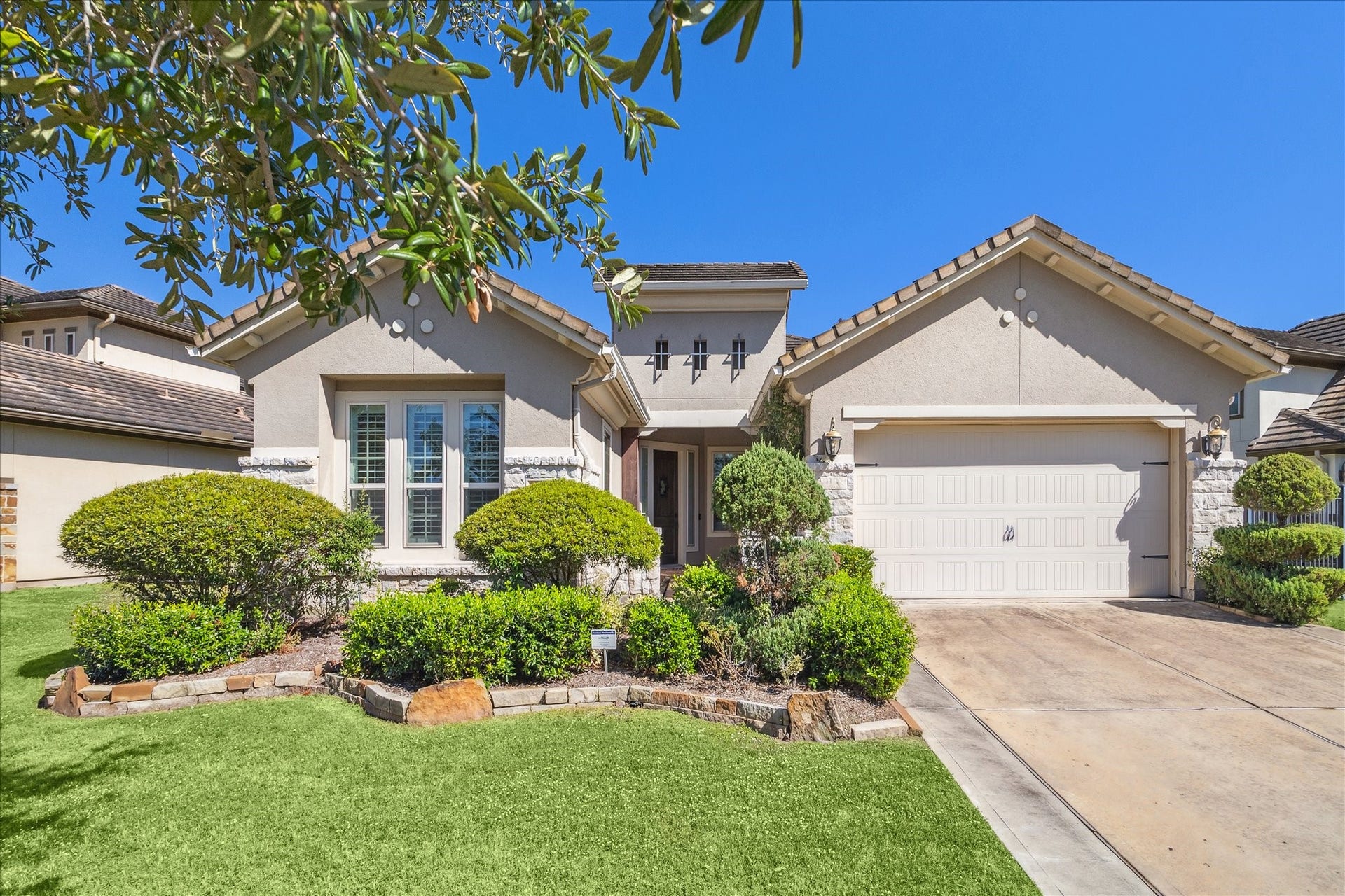 4706 Bellwood Springs Lane, Sugar Land, TX 77479 4706 Bellwood Springs Lane, Sugar Land, TX 77479