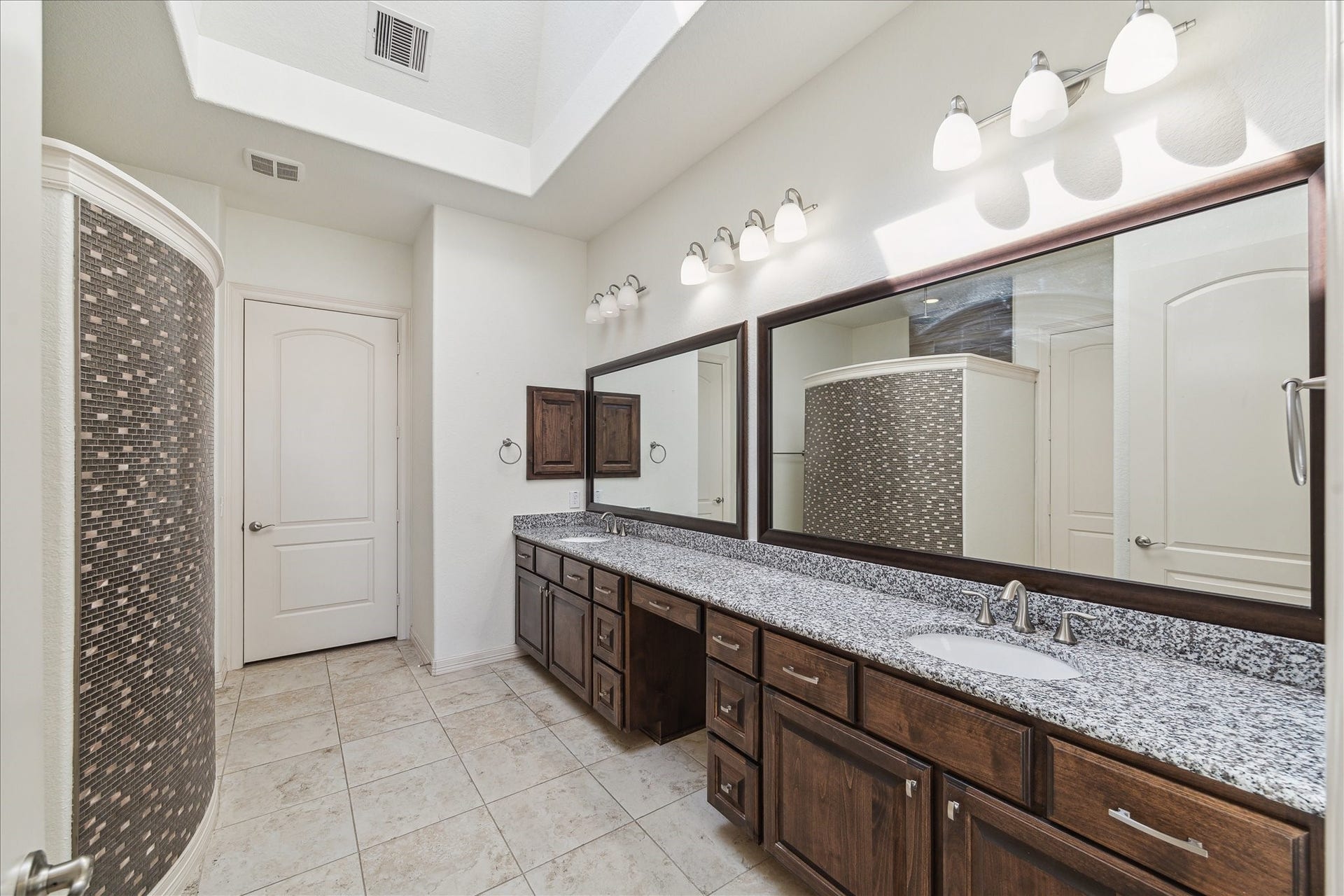 4706 Bellwood Springs Lane, Sugar Land, TX 77479 4706 Bellwood Springs Lane, Sugar Land, TX 77479