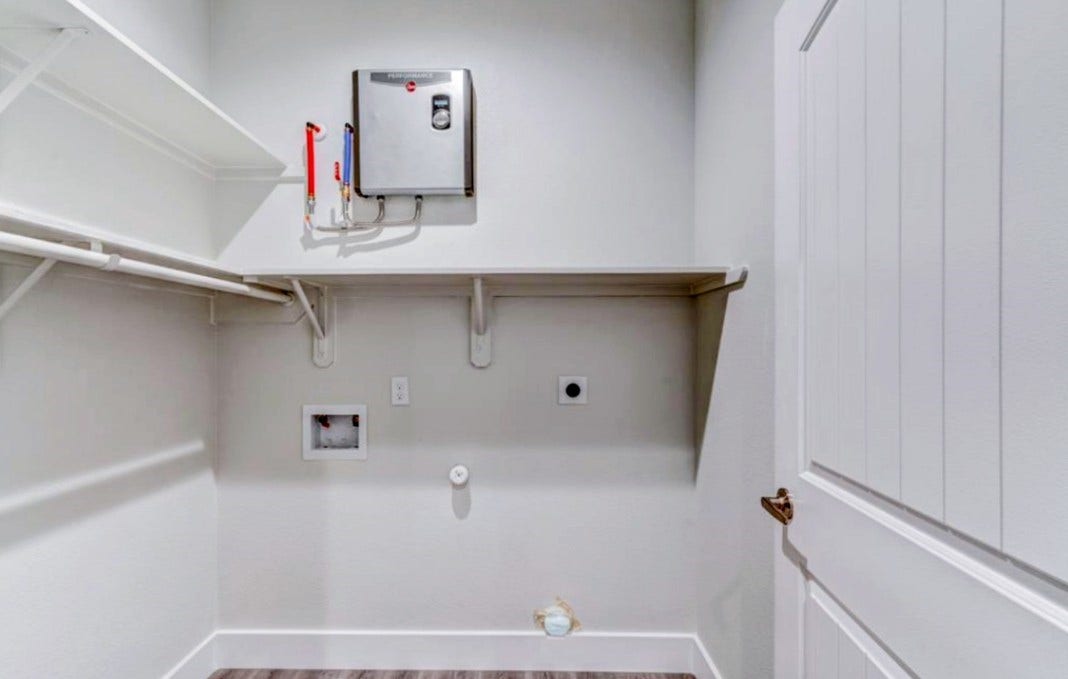 2906 Berry Road, #5, Houston, TX 77093 2906 Berry Road, #5, Houston, TX 77093