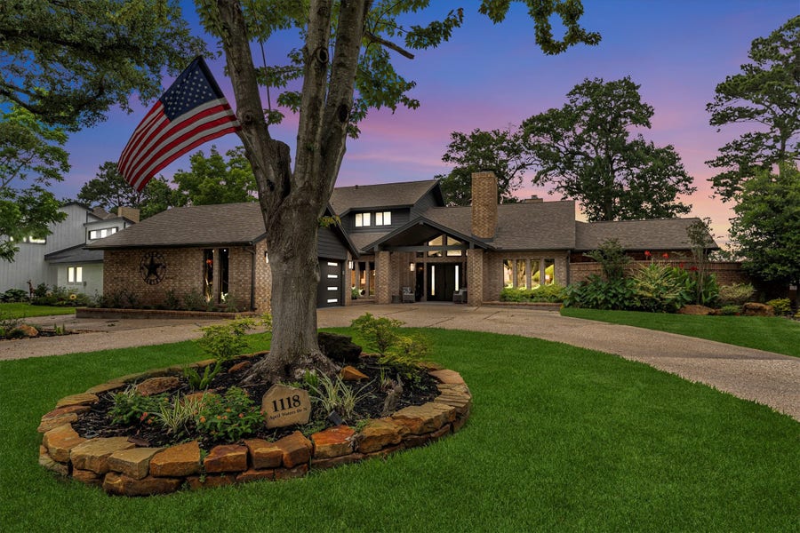 Property photo for 1118 April Waters Drive N, Conroe, TX