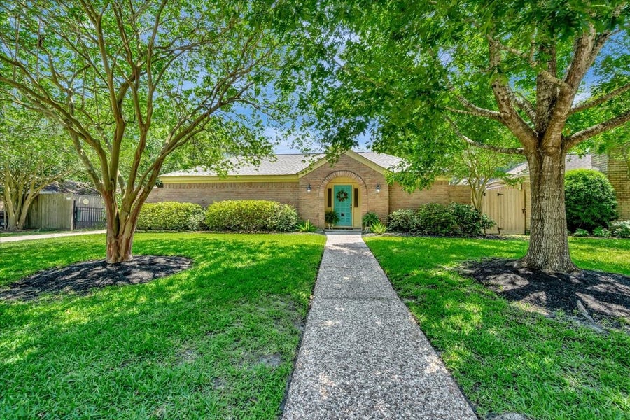 Property photo for 15518 Pleasant Valley Road, Houston, TX