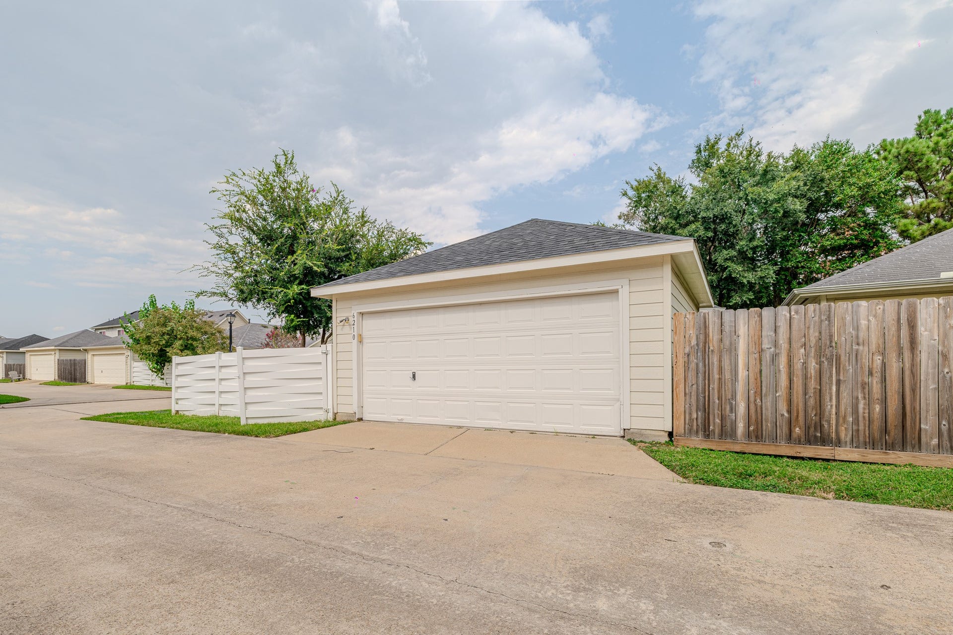 6210 Lone Prairie Way, Katy, TX 77449 6210 Lone Prairie Way, Katy, TX 77449