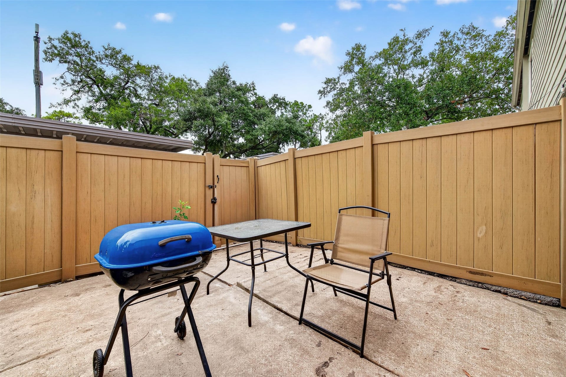 2305 Briarwest Boulevard, Houston, TX 77077 2305 Briarwest Boulevard, Houston, TX 77077