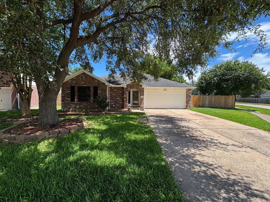 Property photo for 9217 Mohawk Drive, La Porte, TX