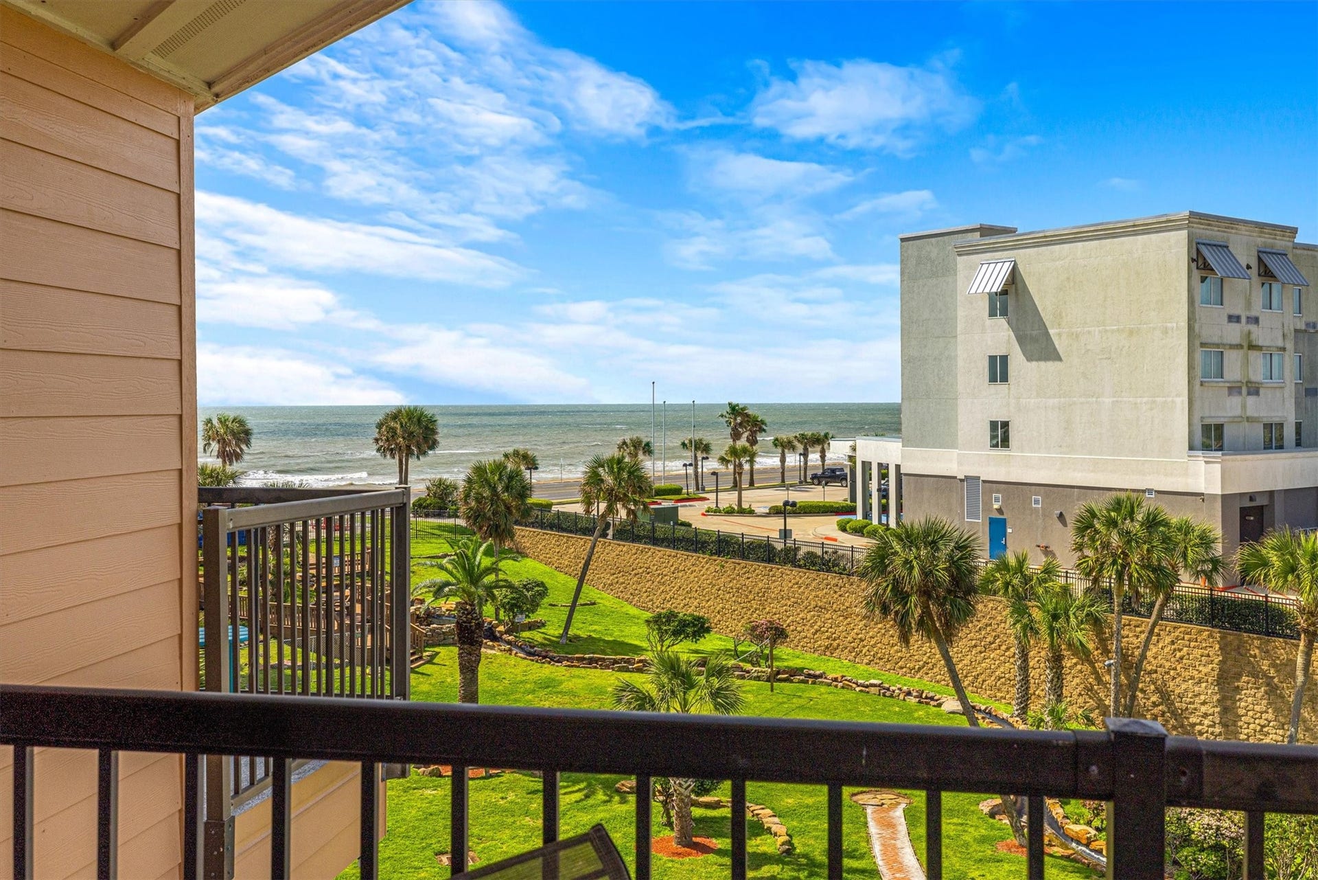 9520 Seawall Boulevard, #319, Galveston, TX 77554 9520 Seawall Boulevard, #319, Galveston, TX 77554