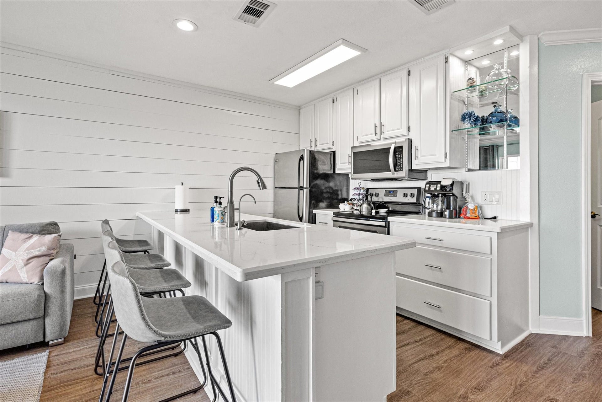 9520 Seawall Boulevard, #319, Galveston, TX 77554 9520 Seawall Boulevard, #319, Galveston, TX 77554