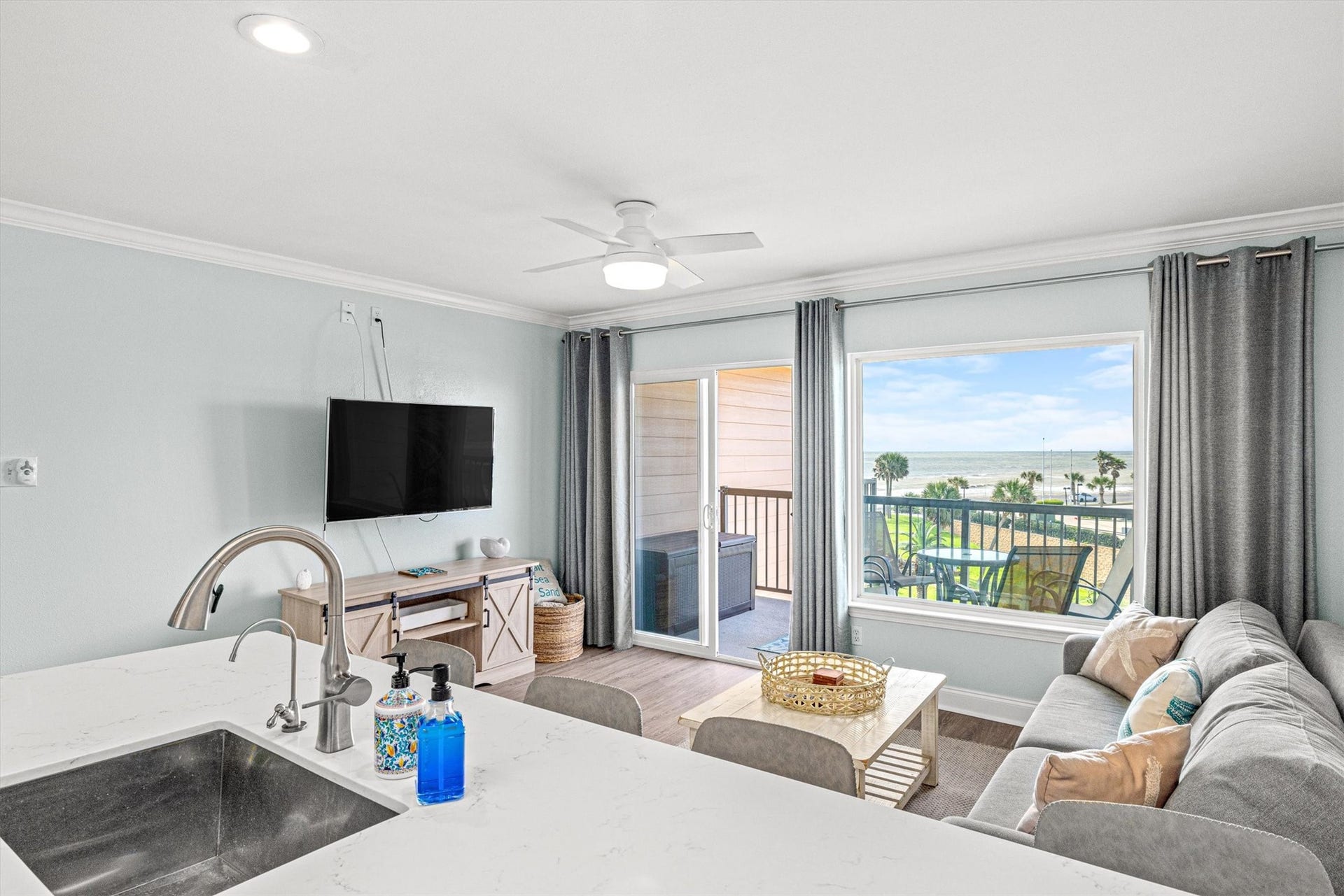9520 Seawall Boulevard, #319, Galveston, TX 77554 9520 Seawall Boulevard, #319, Galveston, TX 77554