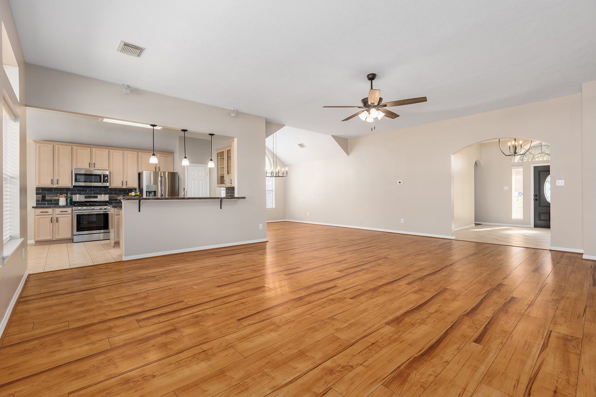 8015 Sports Haven Drive, Humble, TX 77346 8015 Sports Haven Drive, Humble, TX 77346