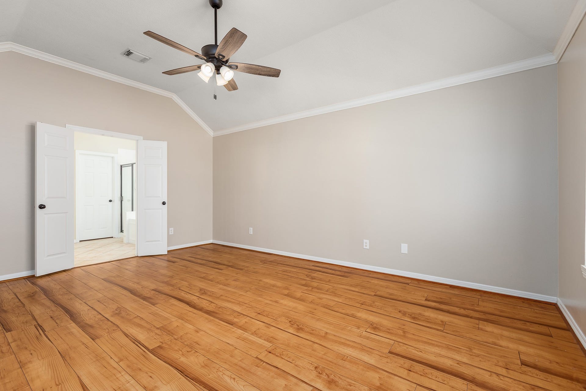 8015 Sports Haven Drive, Humble, TX 77346 8015 Sports Haven Drive, Humble, TX 77346