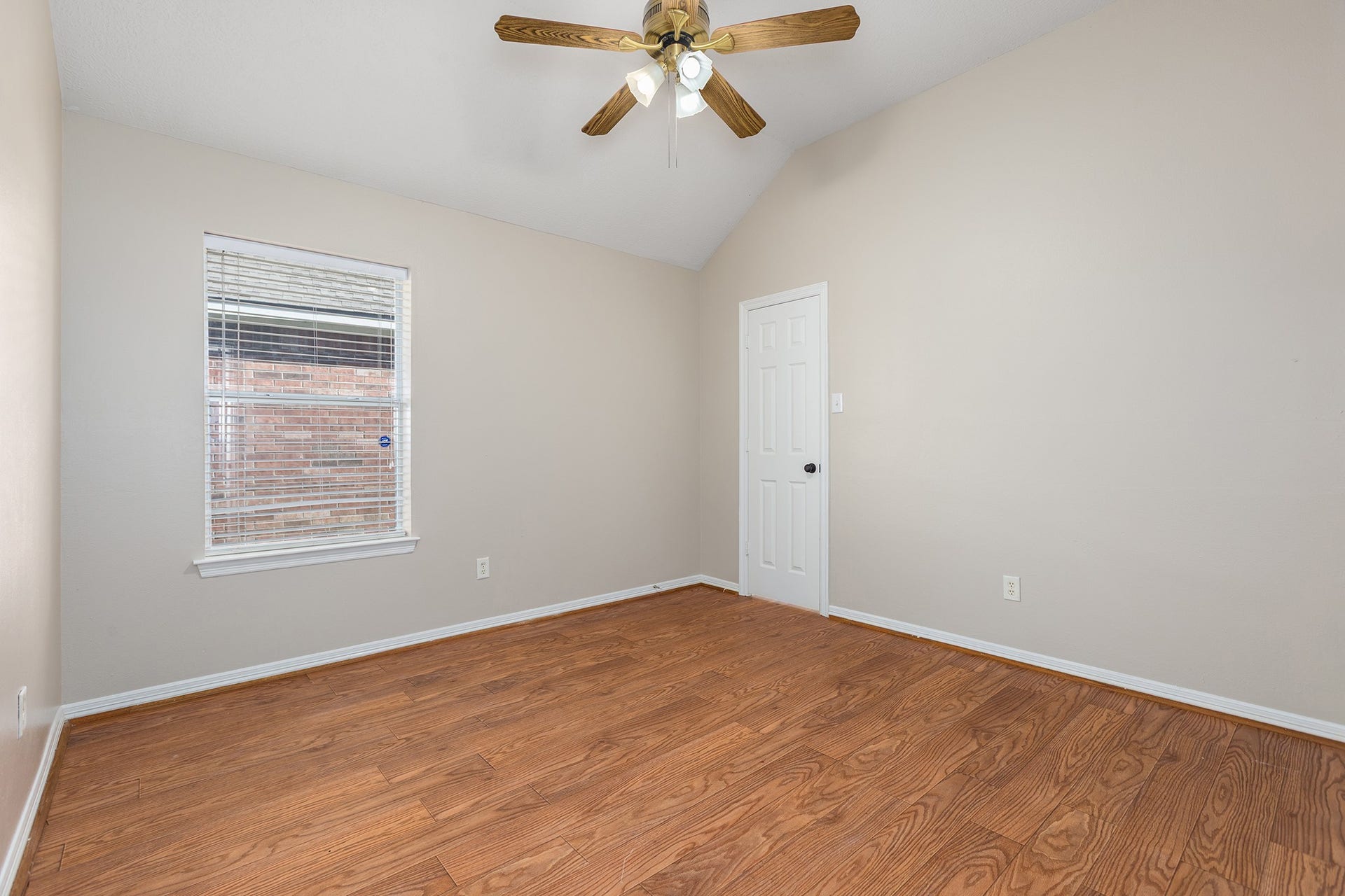 8015 Sports Haven Drive, Humble, TX 77346 8015 Sports Haven Drive, Humble, TX 77346