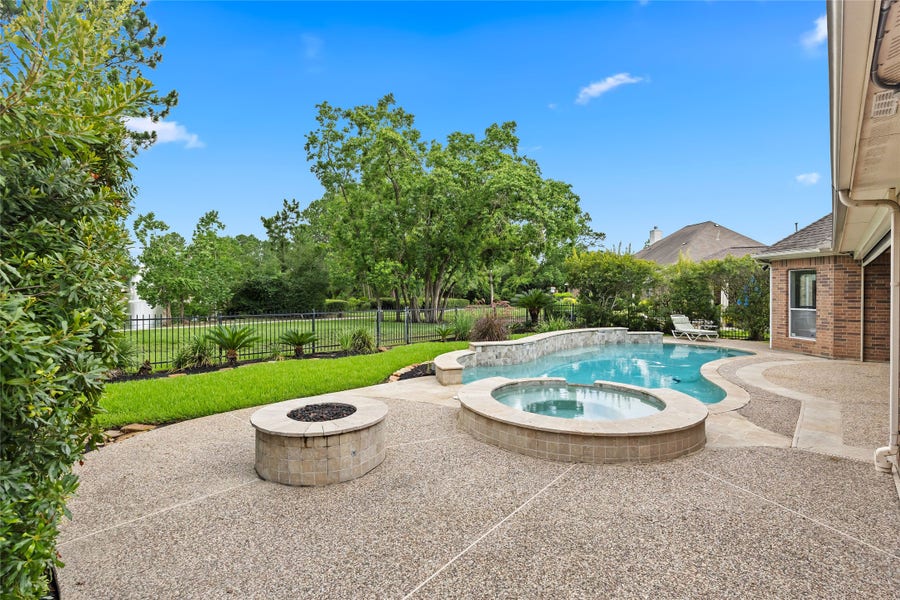 Property photo for 20819 Windrose Bend Drive, Spring, TX