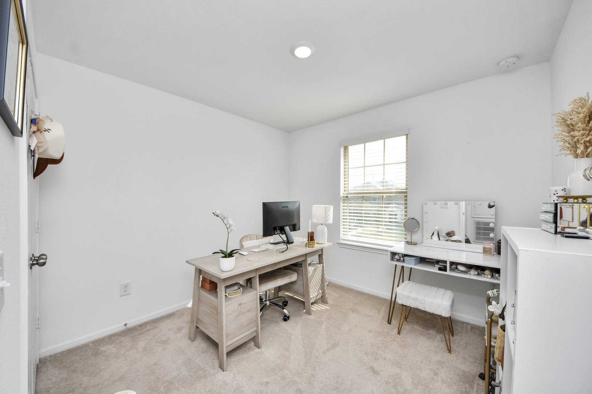 1055 Greenshank Drive, Katy, TX 77493 Secondary bedroom currently being used as an office space