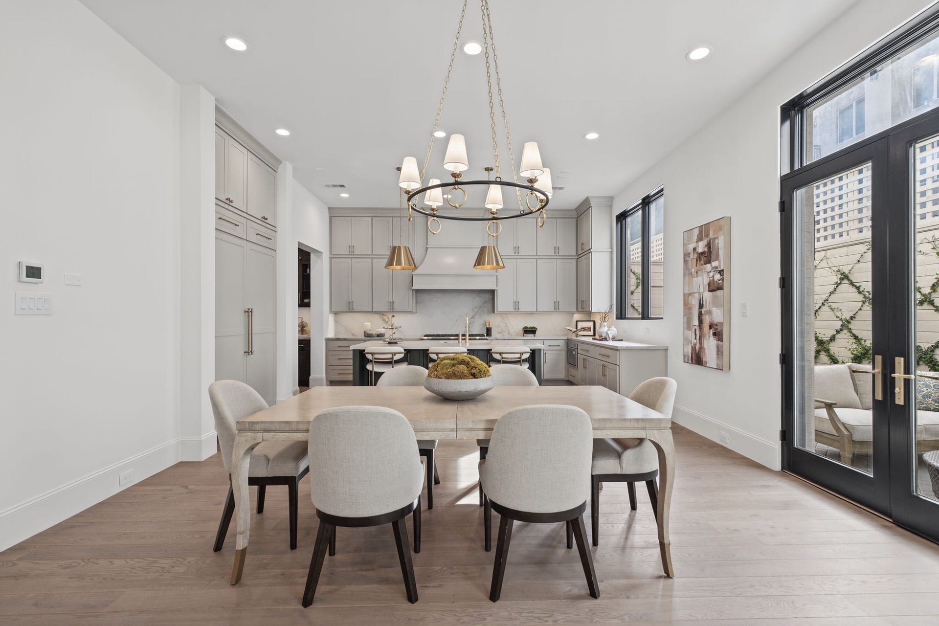 25 Wentworth Gate Path, Houston, TX 77027 25 Wentworth Gate Path, Houston, TX 77027