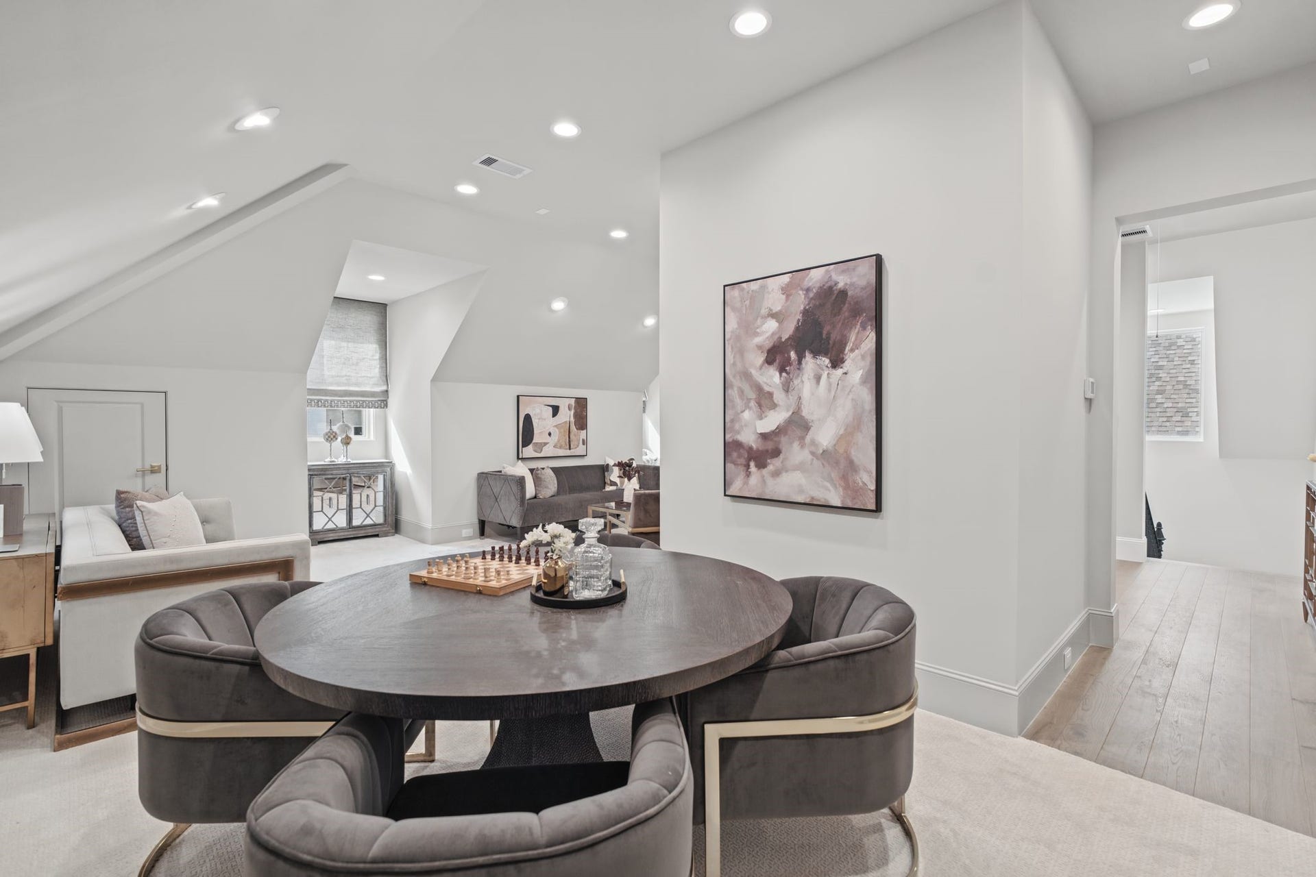 25 Wentworth Gate Path, Houston, TX 77027 25 Wentworth Gate Path, Houston, TX 77027