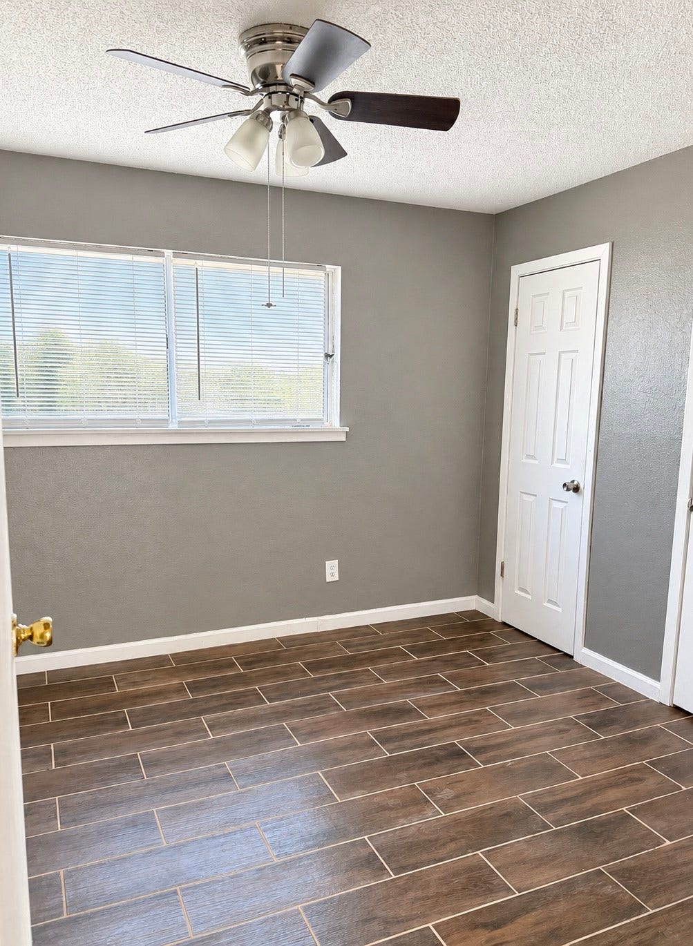 600 S Allen Genoa Road, #A3, South Houston, TX 77587 bedroom