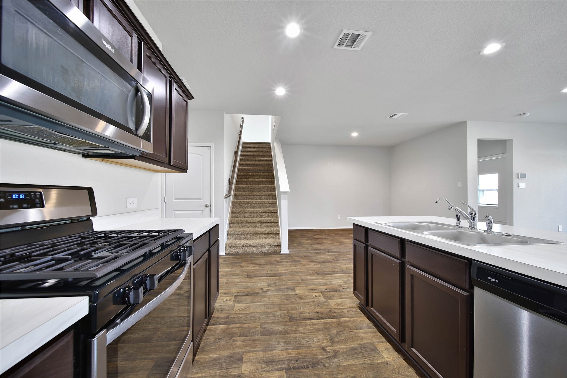 21323 Pine Mill Drive, New Caney, TX 77357 21323 Pine Mill Drive, New Caney, TX 77357