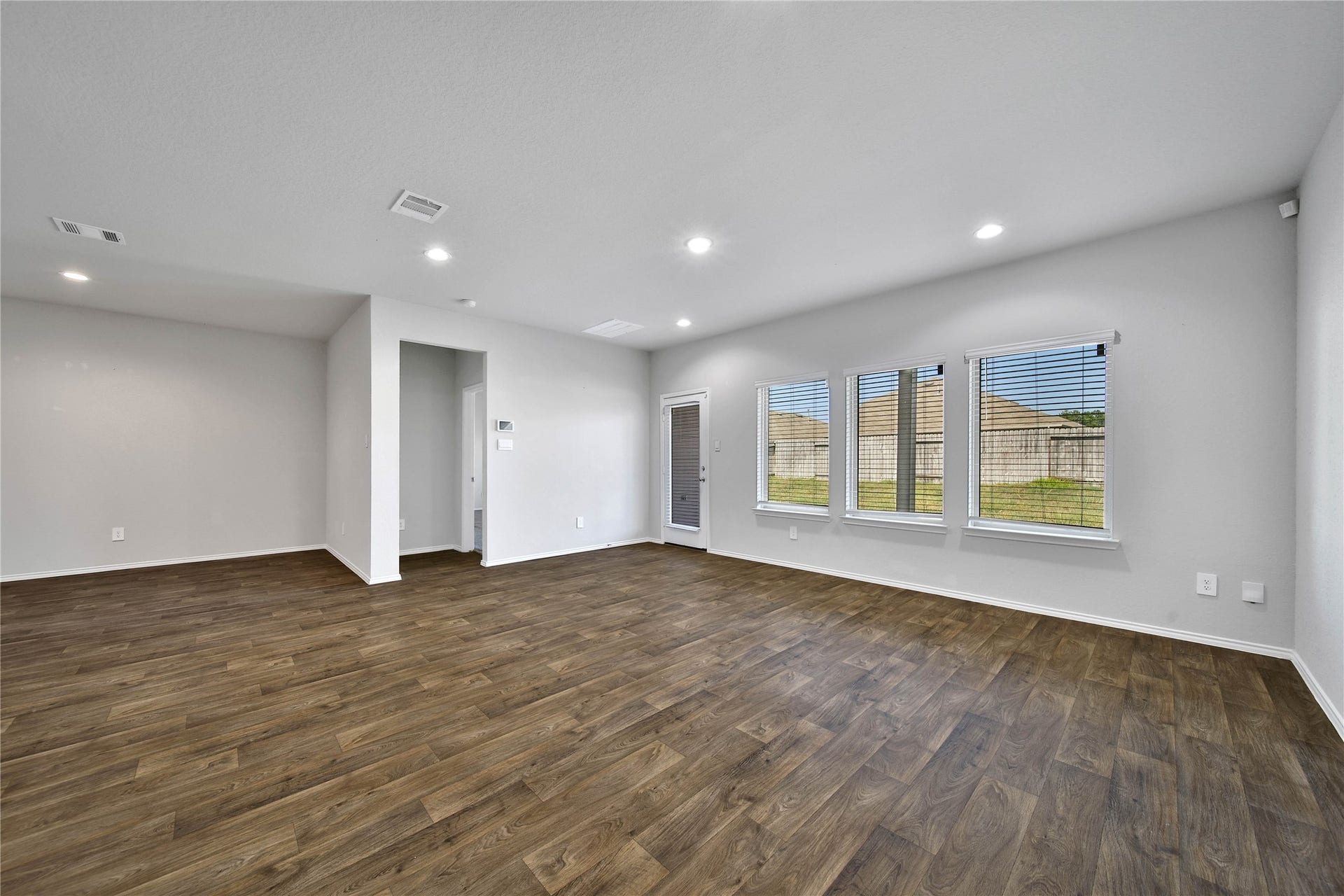 21323 Pine Mill Drive, New Caney, TX 77357 21323 Pine Mill Drive, New Caney, TX 77357