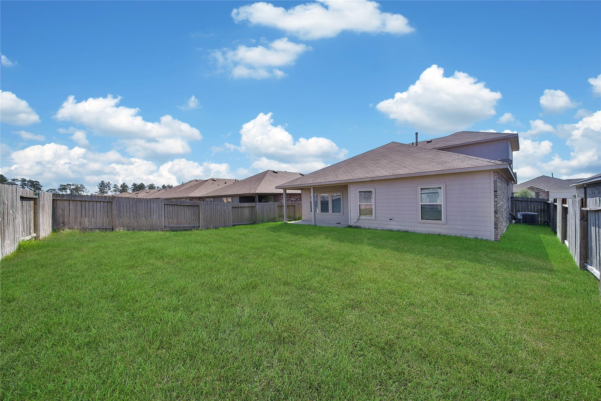 21323 Pine Mill Drive, New Caney, TX 77357 21323 Pine Mill Drive, New Caney, TX 77357