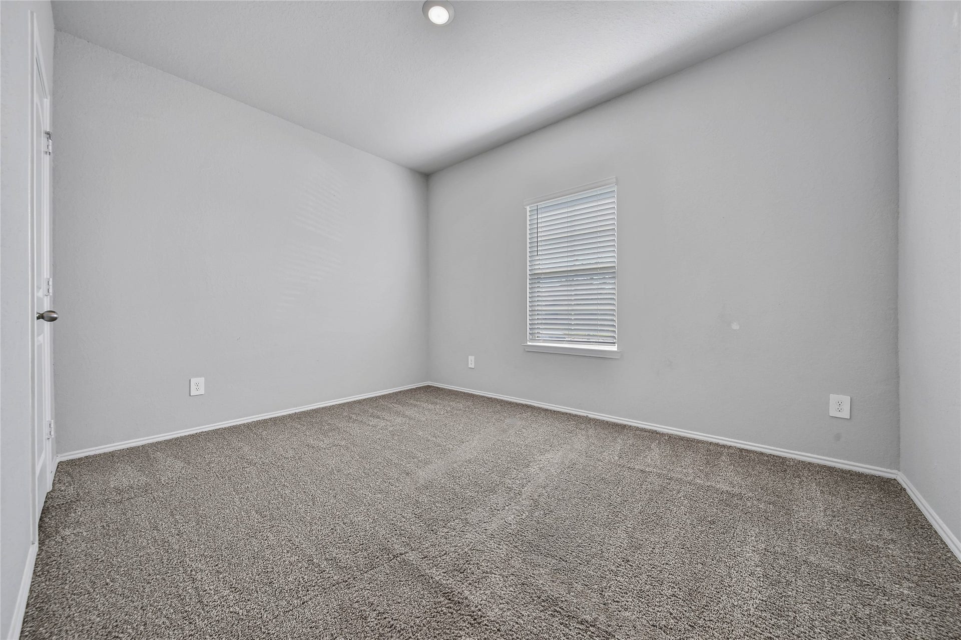 21323 Pine Mill Drive, New Caney, TX 77357 21323 Pine Mill Drive, New Caney, TX 77357