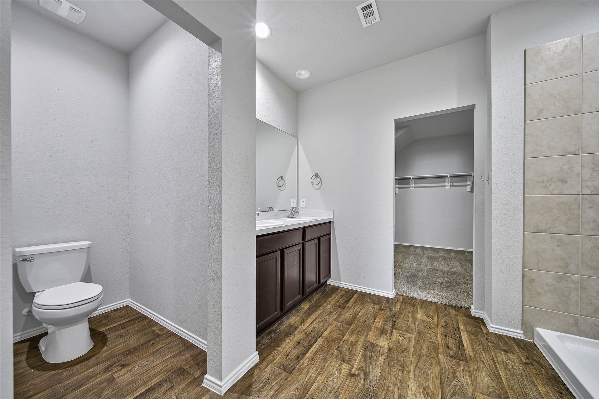 21323 Pine Mill Drive, New Caney, TX 77357 21323 Pine Mill Drive, New Caney, TX 77357