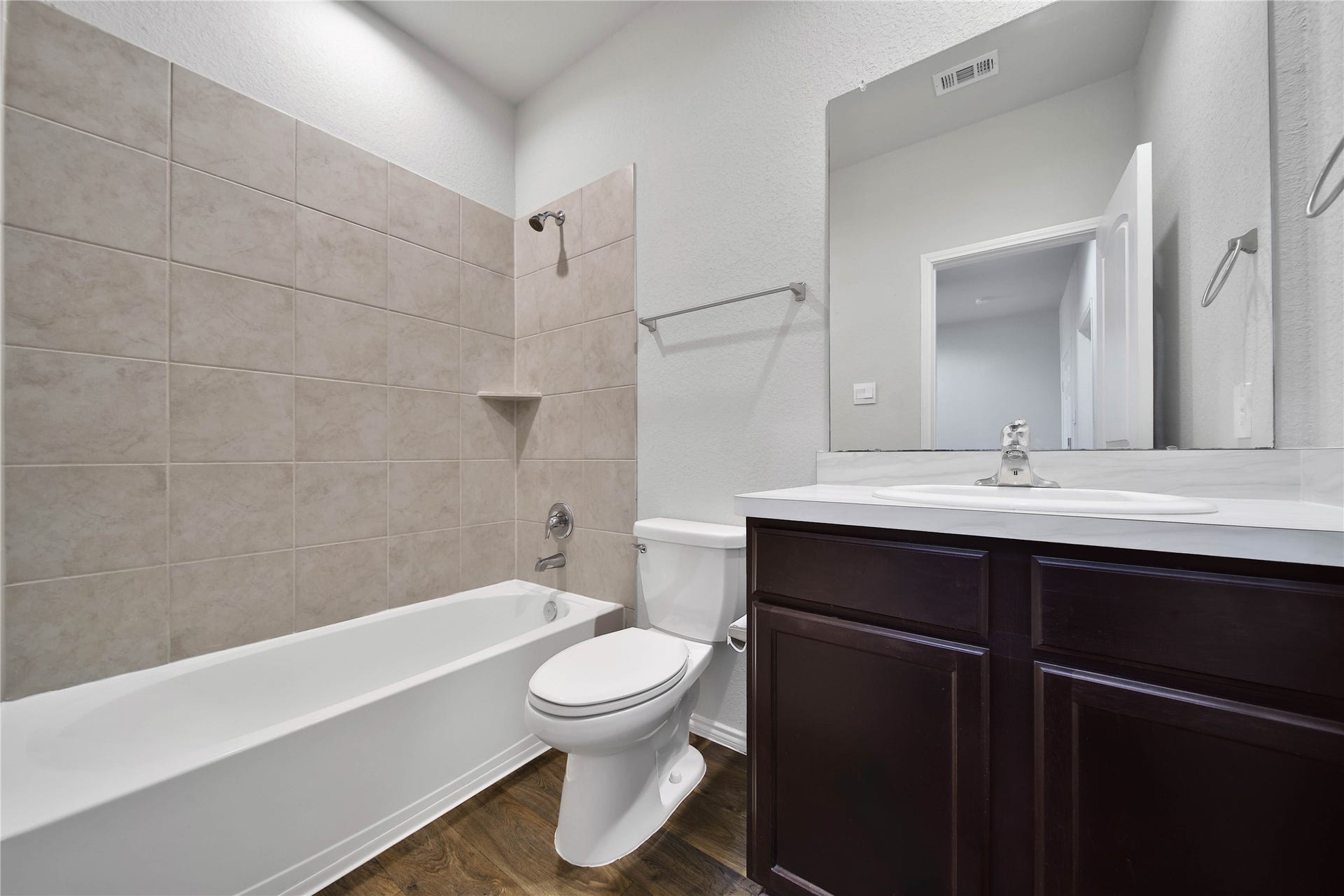 21323 Pine Mill Drive, New Caney, TX 77357 21323 Pine Mill Drive, New Caney, TX 77357