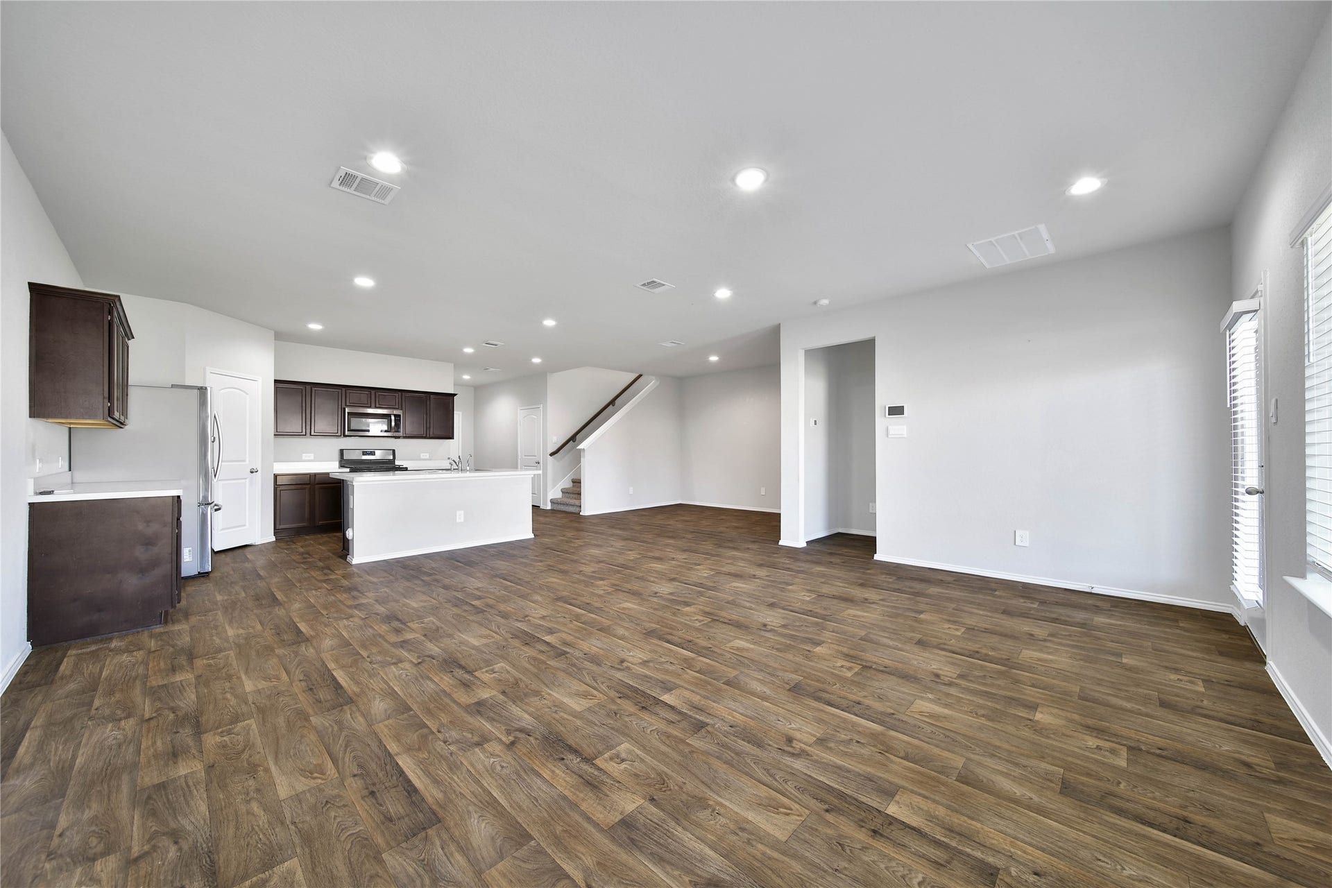 21323 Pine Mill Drive, New Caney, TX 77357 21323 Pine Mill Drive, New Caney, TX 77357