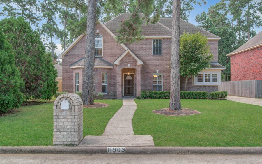 Property photo for 11903 Gatesden Drive, Tomball, TX