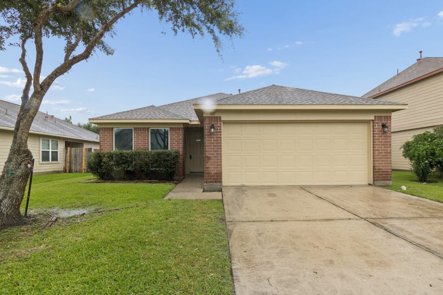 Property photo for 7811 Adonis Avenue, Baytown, TX