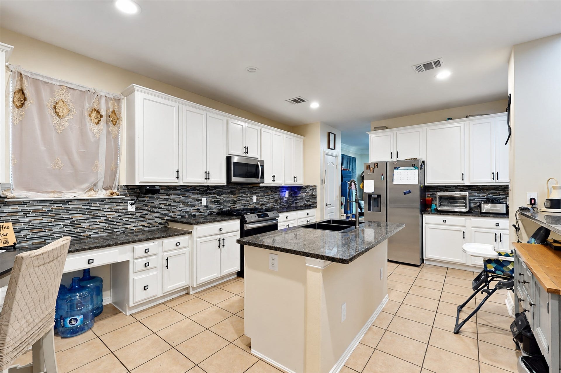 2207 Longspur Lane, League City, TX 77573 2207 Longspur Lane, League City, TX 77573