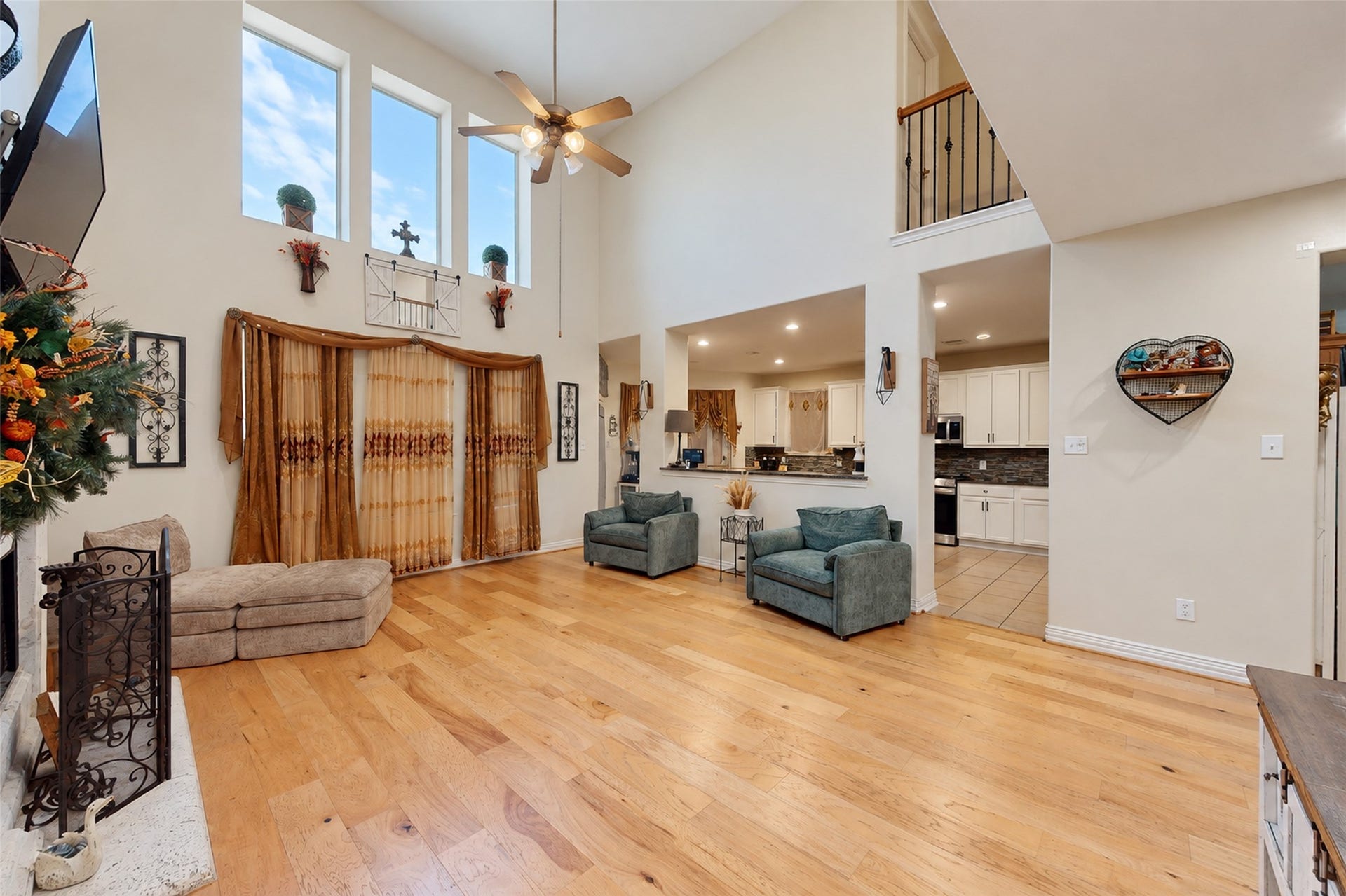 2207 Longspur Lane, League City, TX 77573 2207 Longspur Lane, League City, TX 77573