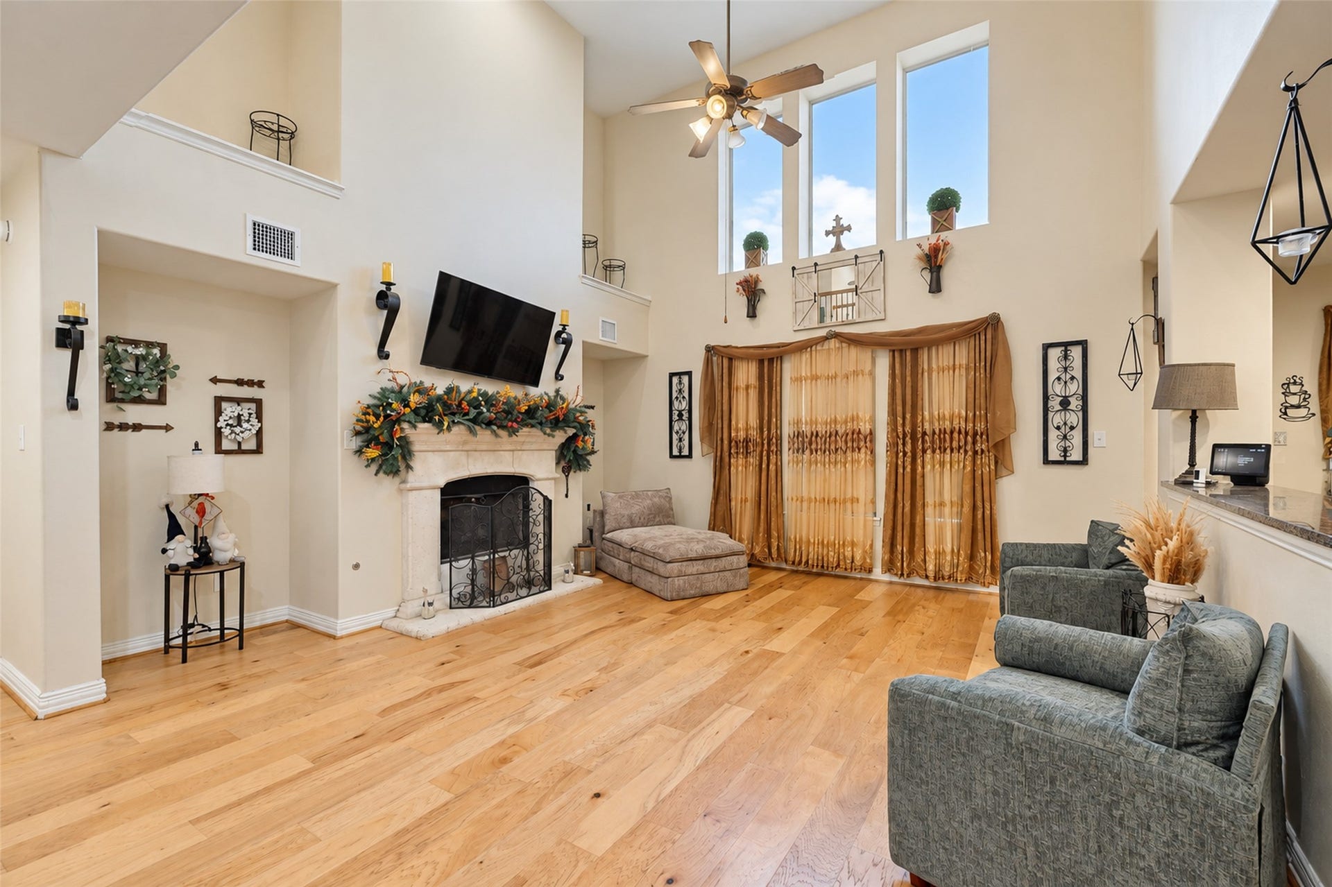 2207 Longspur Lane, League City, TX 77573 2207 Longspur Lane, League City, TX 77573