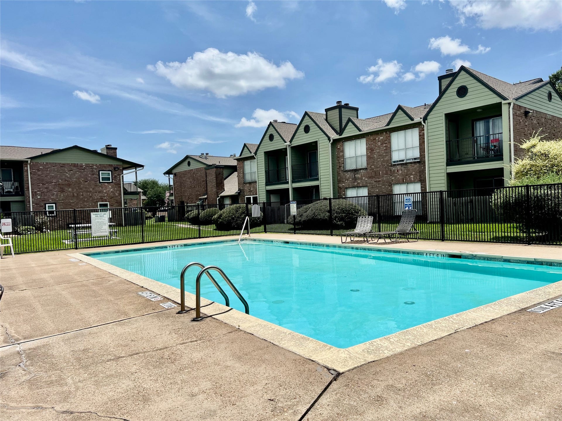 18800 Egret Bay Boulevard, #1201, Webster, TX 77058 Community pool located in front of the condo.