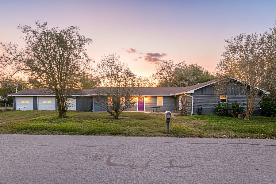 Property photo for 811 Strange Drive, Richmond, TX