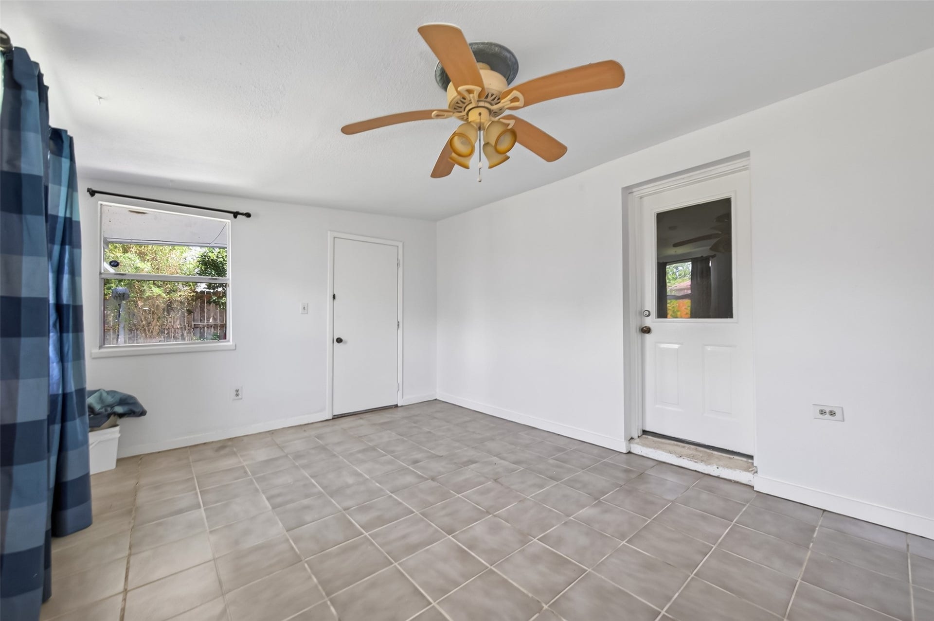 12214 Doe Meadow Drive, Stafford, TX 77477 12214 Doe Meadow Drive, Stafford, TX 77477