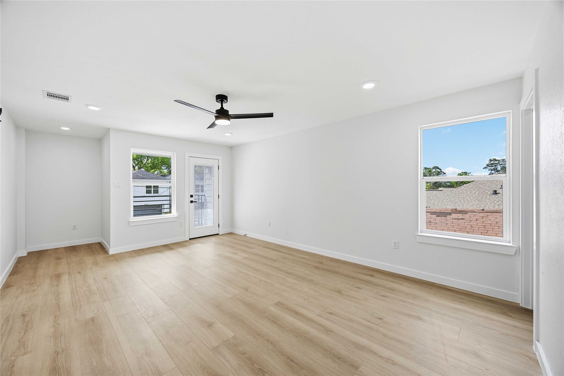 6610 Ezzard Charles Lane, #A/B, Houston, TX 77091 6610 Ezzard Charles Lane, #A/B, Houston, TX 77091