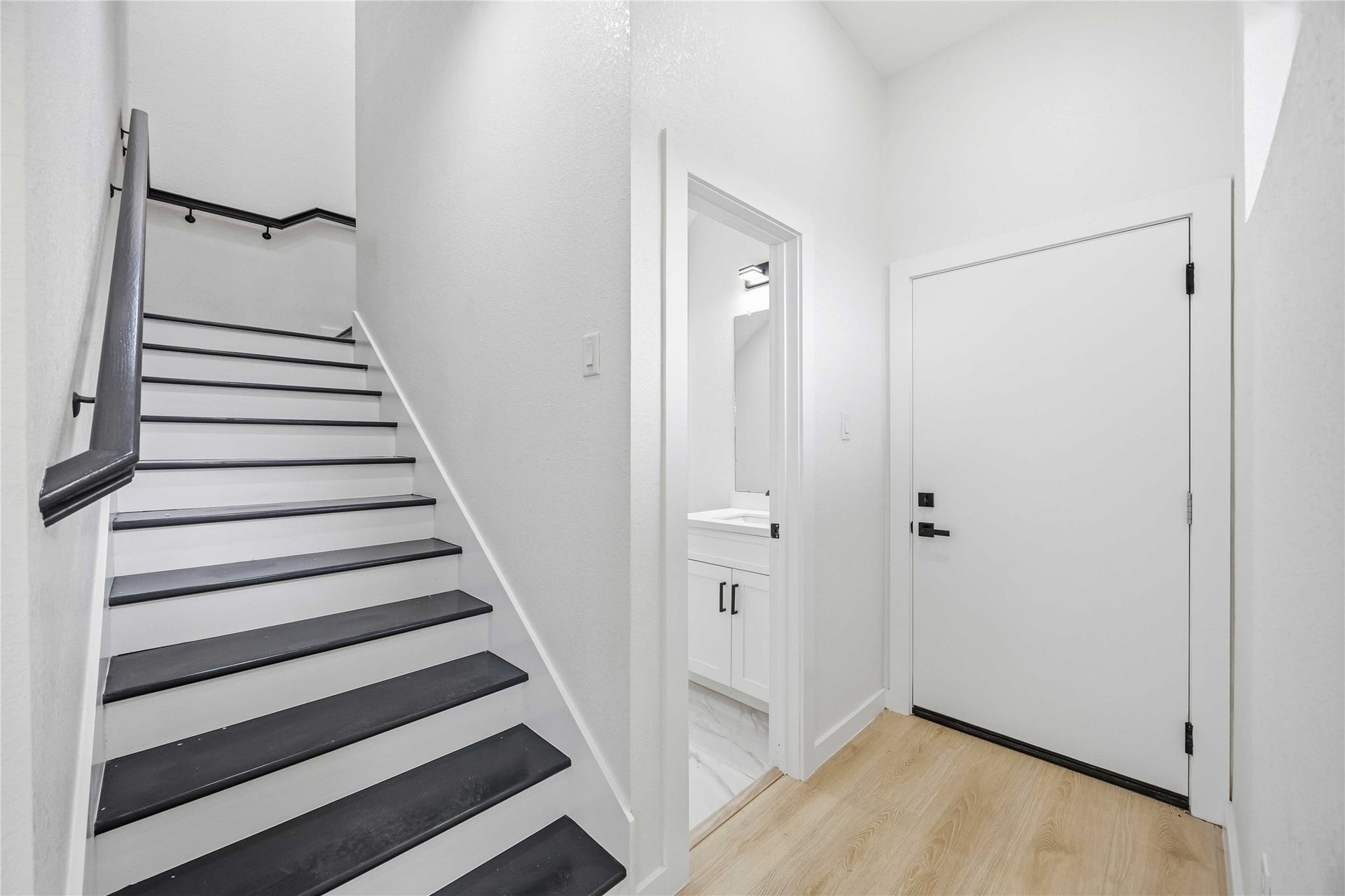6610 Ezzard Charles Lane, #A/B, Houston, TX 77091 6610 Ezzard Charles Lane, #A/B, Houston, TX 77091